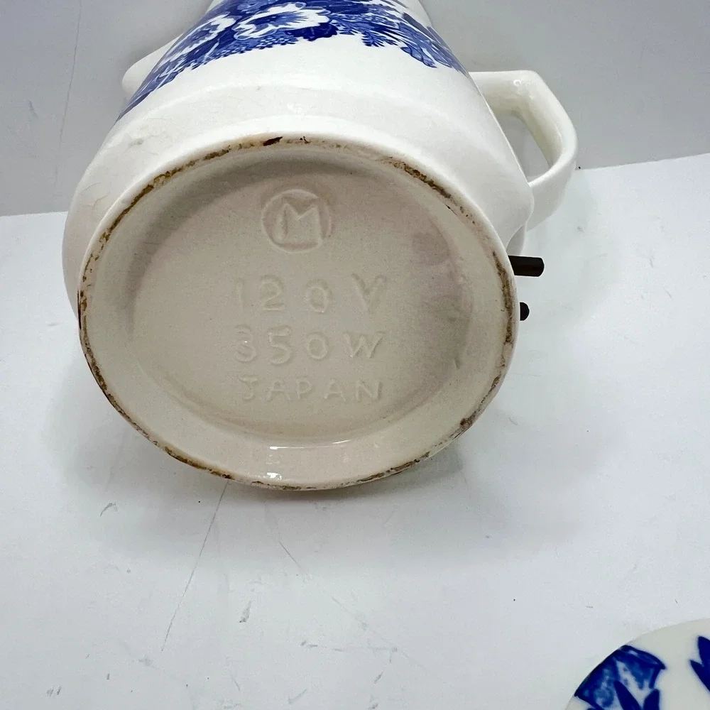 Vintage Japan Ceramic White Blue‎ Floral Electric Kettle 120V 350W With Cord